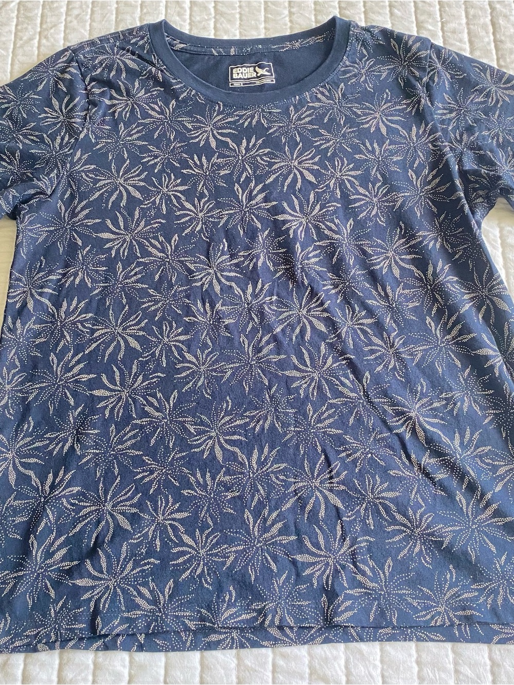 Eddie Bauer women’s Navy Floral-Print Crew Neck T-Shirt